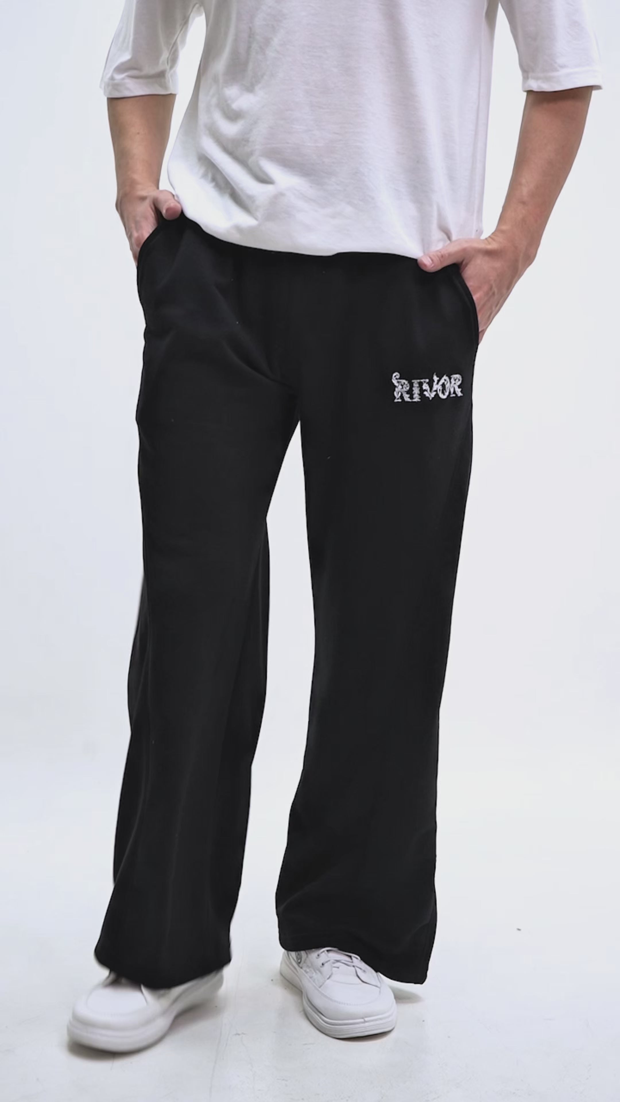 RIVOR Signature Baggy Trouser – Black